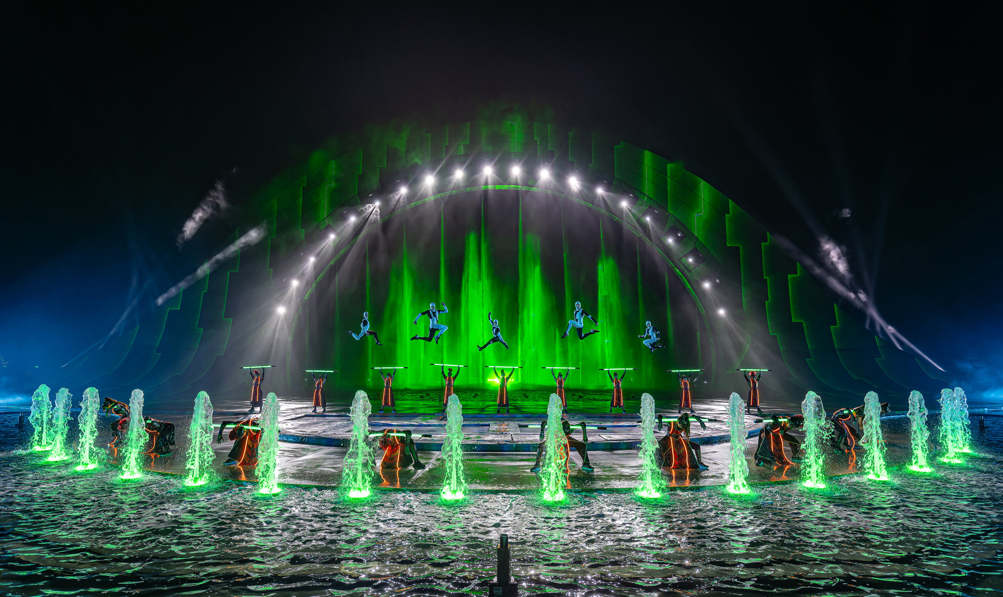 Photo header du spectacle Kiss of the Sea avec les effets de Crystal