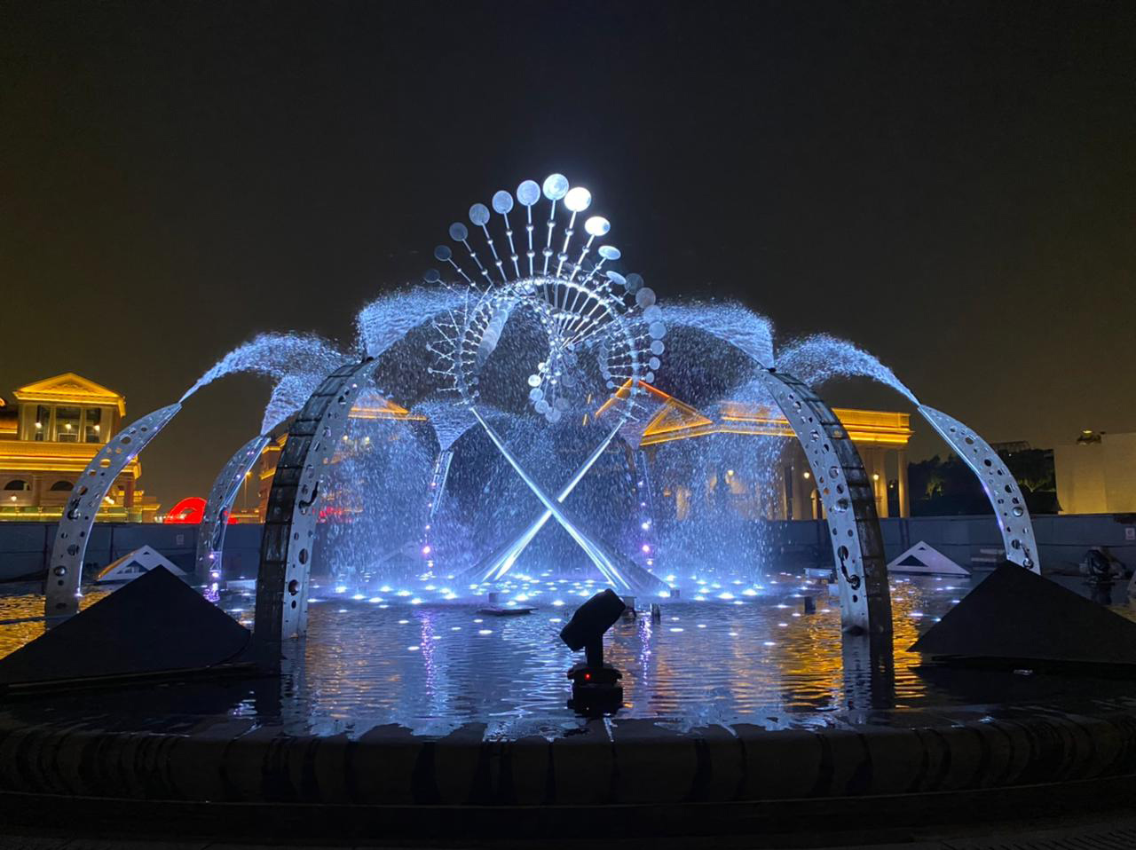 Spectacle aquatique par Crystal : 21 High Street Show