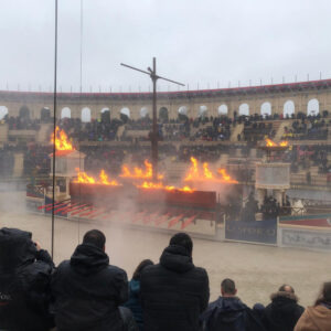 Effets pour l'attraction le signe du triomphe par Crystal, spécialiste des effets d'eau et de feu