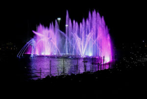 AL SHAHEED PARK, spectacle aquatique par Crystal