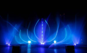 Attraction pour ECA2 avec les effets d'eau et de feu de Crystal