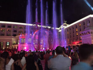 Spectacle aquatique par Crystal pour Dragone