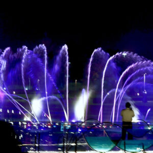 AL SHAHEED PARK, spectacle aquatique par Crystal