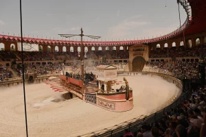 Puy du Fou le signe du triomphe crée par CRYSTAL, créateur d'événements