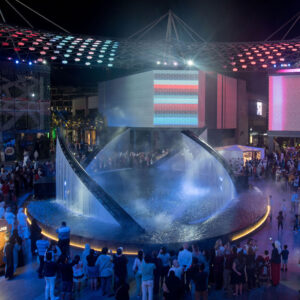 Bras mécaniques pour un show aquatique par Crystal