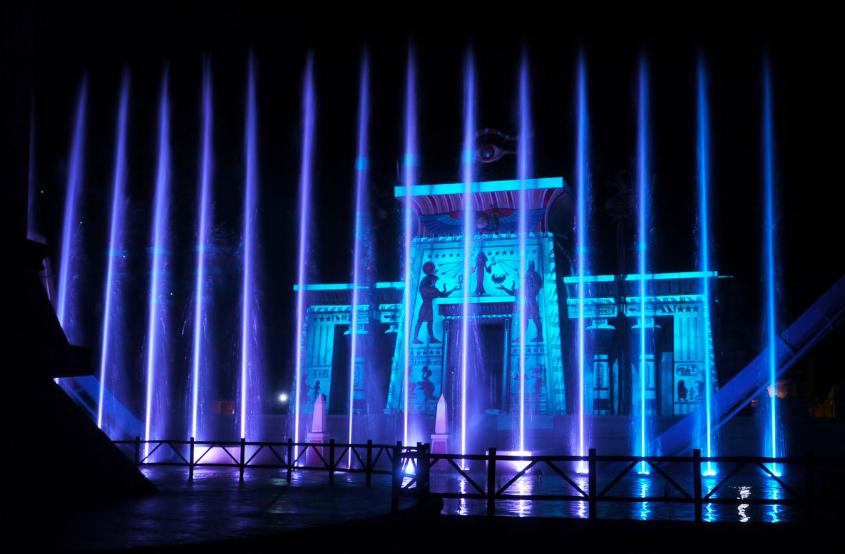 Jets d'eau pour l'attraction Osiris au Parc Astérix par Crystal