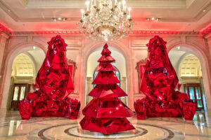 Sculpture en miroir monumentale réalisée par Crystal