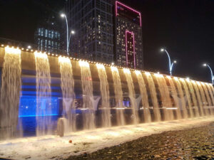 Cascades et Murs d'eau créés par les équipes d'experts de Crystal