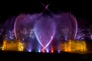 Photo d'un spectacle aquatique avec des jets robotisés réalisé par Crystal