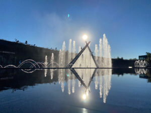 Bras mécaniques pour show aquatiques réalisés par Crystal