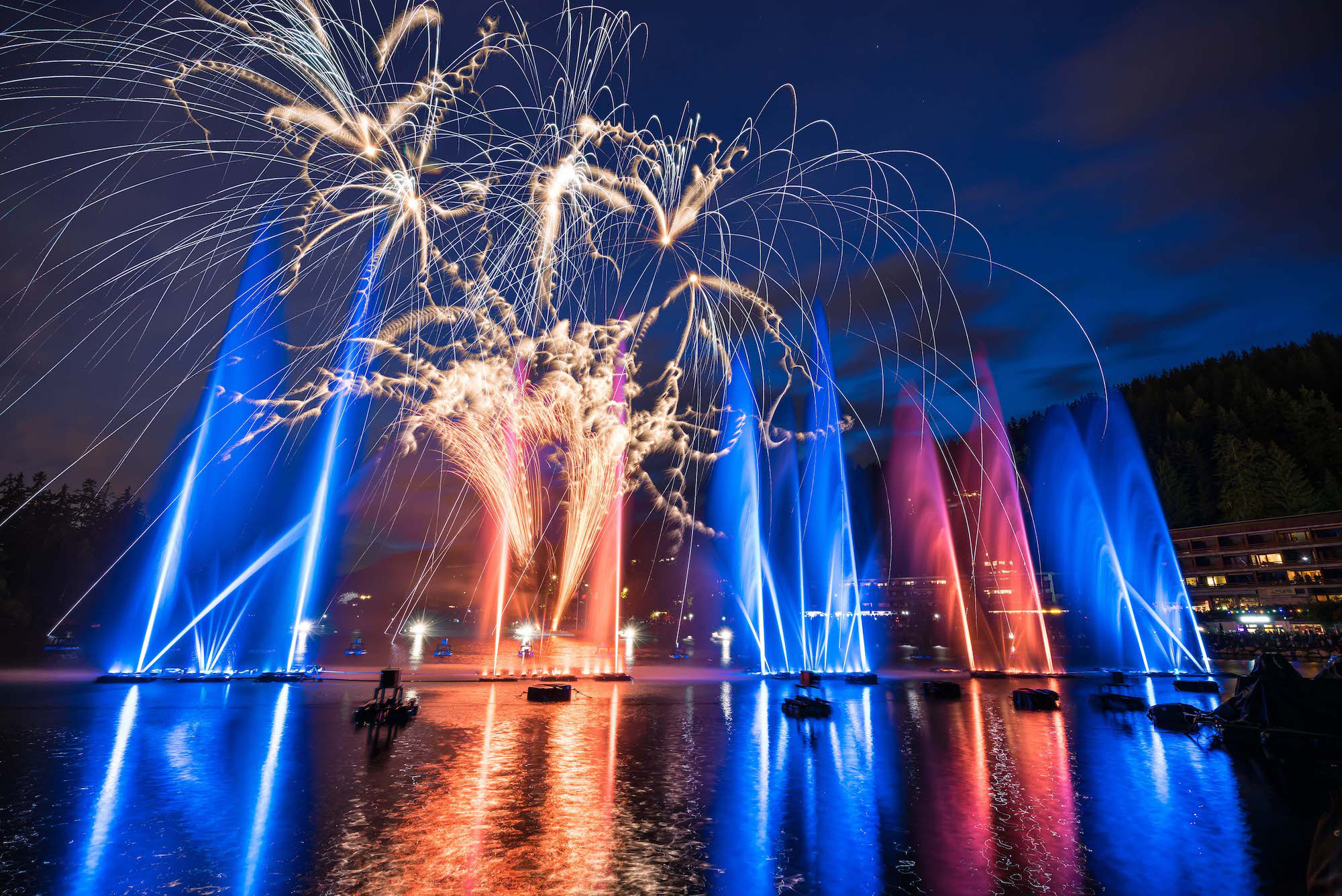 SWITZERLAND NATIONAL DAY - Crystal