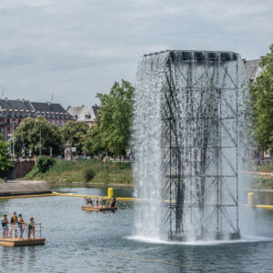 Ville de Strasbourg - Giant Waterfall - Crystal