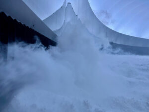 Snow Storm - La Mode en Images for Balenciage