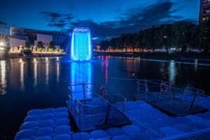 Ville de Strasbourg - Giant Waterfall - Crystal