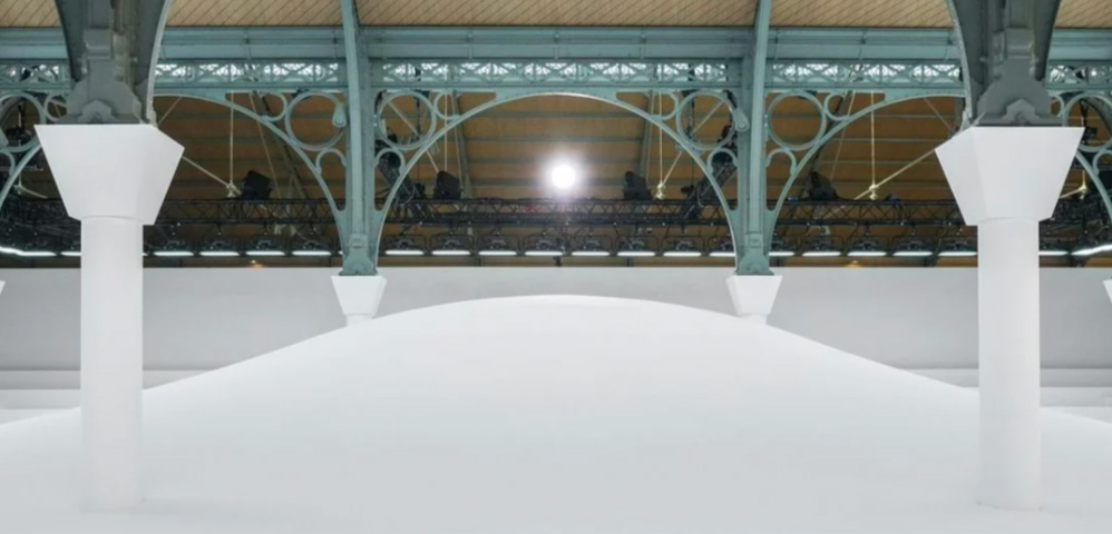 Meca Effects - La Mode en Images for Courrèges