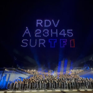 Spectacle de drones par Crystal, réalisation de textes