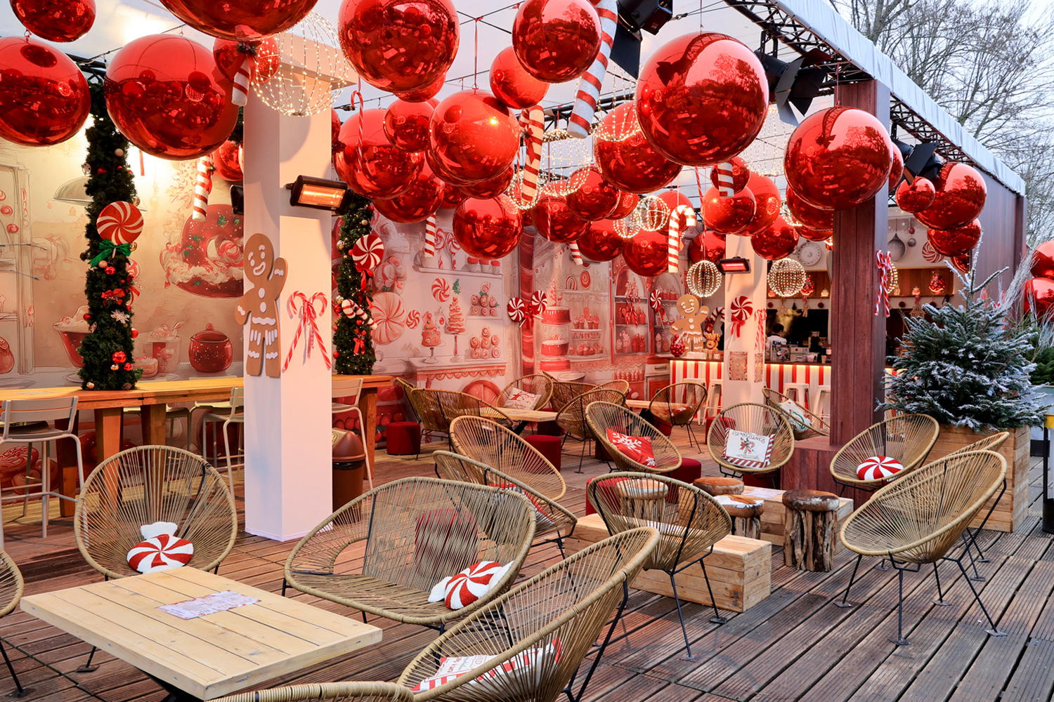 ENGHIEN LES BAINS - Christmas Village of Delights