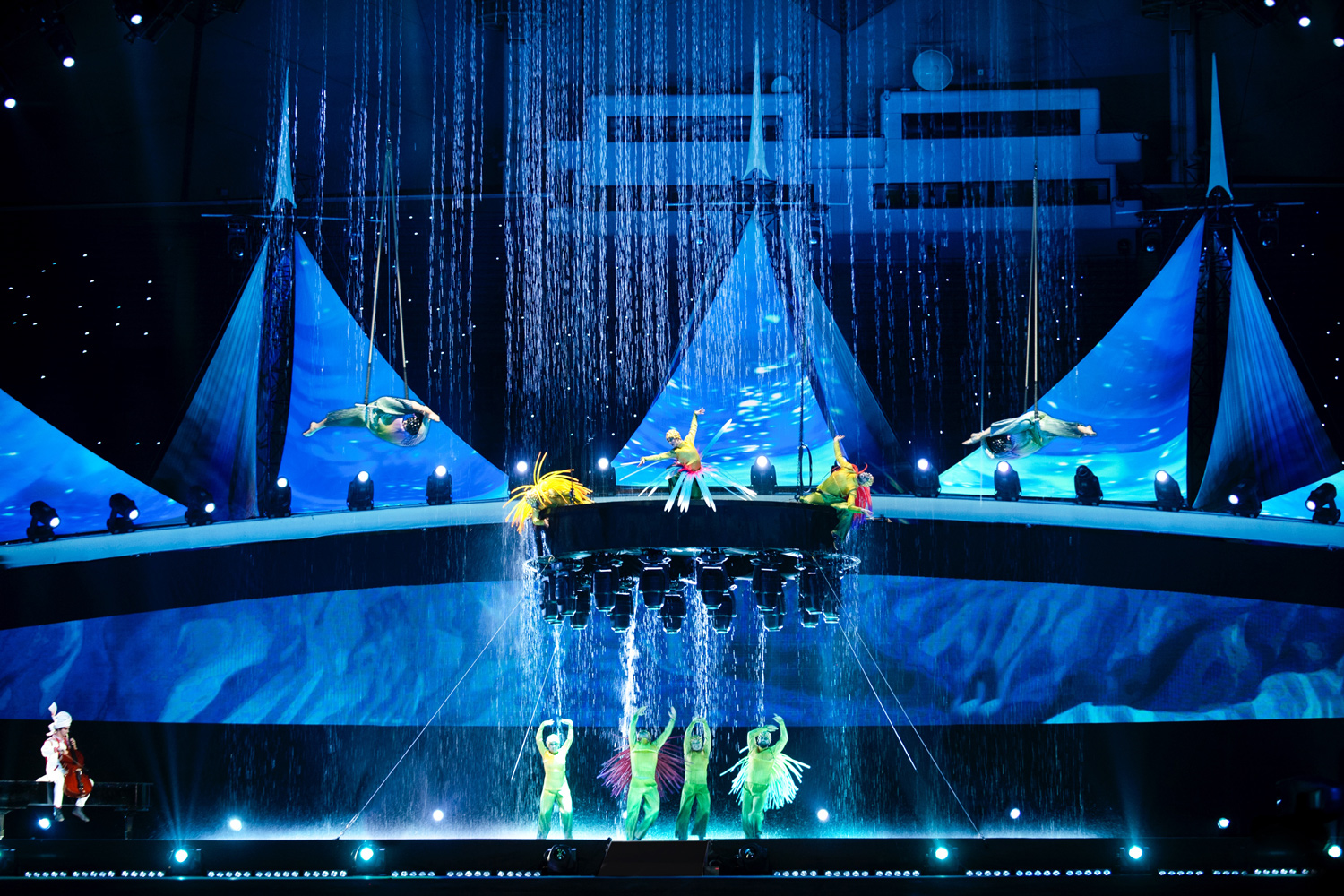 CIRQUE DU SOLEIL - CRYSTAL