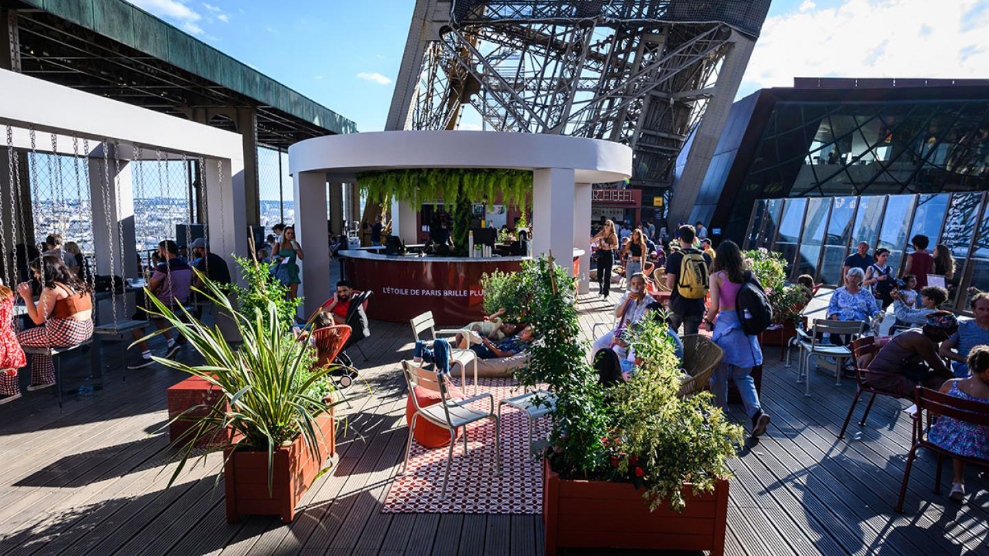 EIFFEL TOWER - Summer Terrace celebrates the 1,083-Foot by Crystal