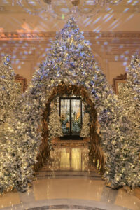 FOUR SEASONS - GEORGE V - Christmas Winter Wonderland for Jeff Leatham