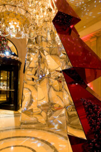 FOUR SEASONS - GEORGE V - Christmas Scenography