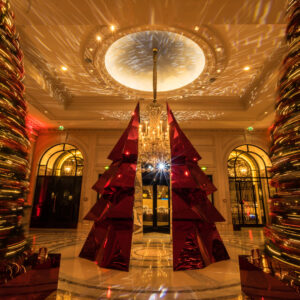 FOUR SEASONS - GEORGE V - Christmas Scenography