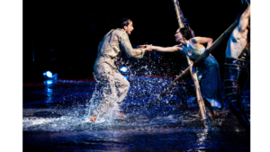 Effets d’eau et bassin créées par les équipes de CRYSTAL pour House of Dancing Water, créateurs d'événement.