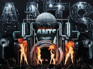 Cascades d’eau créées par les équipes de CRYSTAL pour l’Ushuaïa Ibiza, créateurs d'événement.