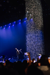 Pixel Fall créée par les équipes CRYSTAL pour le MANA TOUR USA, créateur d'événement.