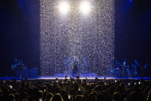 Pixel Fall créée par les équipes CRYSTAL pour le MANA TOUR USA, créateur d'événement.