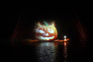 Écran d’eau, jets d'eau et effets de feu conçus par les équipes de CRYSTAL, pour Drayton Manor créateurs d'événements.