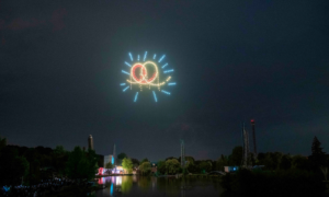 Spectacle de drones réalisé par les équipes de CRYSTAL pour les 50 ans de Walibi, créateurs d'événement.