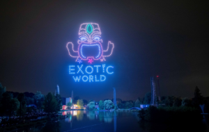 Spectacle de drones réalisé par les équipes de CRYSTAL pour les 50 ans de Walibi, créateurs d'événement.