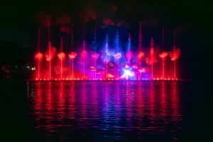 Écran d’eau, jets d'eau et effets de feu conçus par les équipes de CRYSTAL, pour Drayton Manor créateurs d'événements.