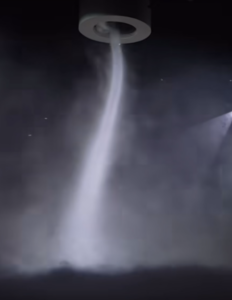 kid super defilé tornade crées par CRYSTAL créateur